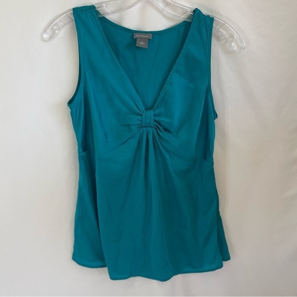 Ann Taylor Factory Green V-Neck Sleeveless Blouse Women's Size 4 - Picture 1 of 14